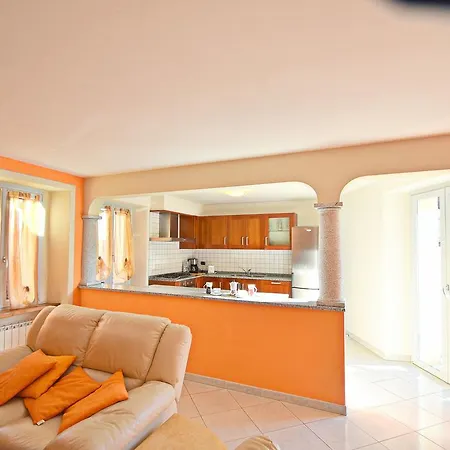Cecasch Quattro Apartment Trarego